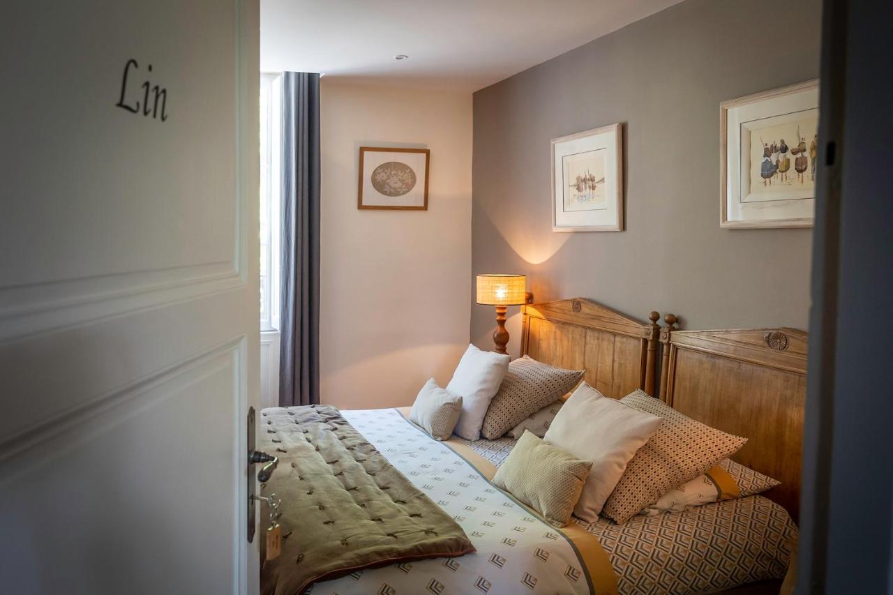 Le Petit Matin Bed & Breakfast Bayeux Bagian luar foto