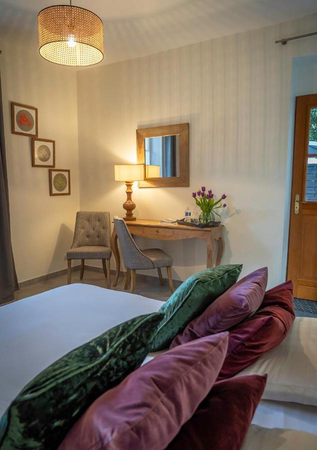 Le Petit Matin Bed & Breakfast Bayeux Bagian luar foto