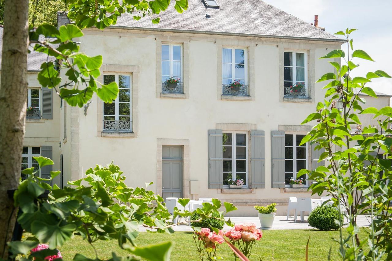 Le Petit Matin Bed & Breakfast Bayeux Bagian luar foto
